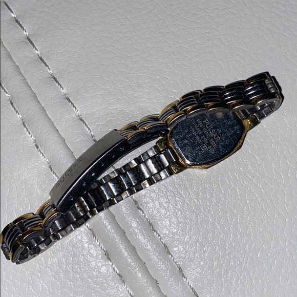 Women’s Gold Tone Watch - Picture 3 of 3